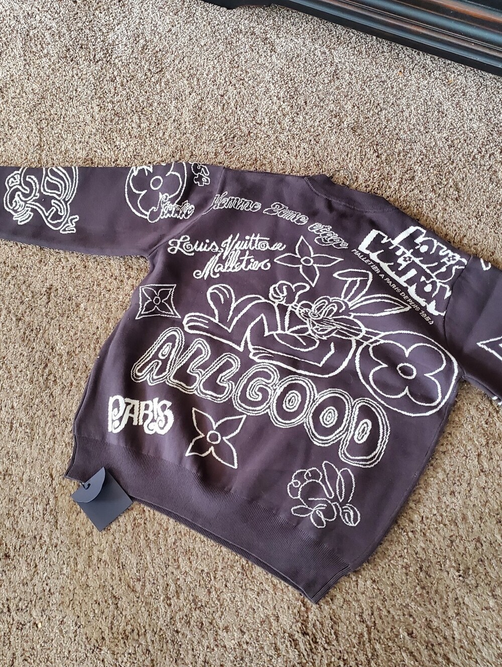 Sweater - Picture 11 of 14